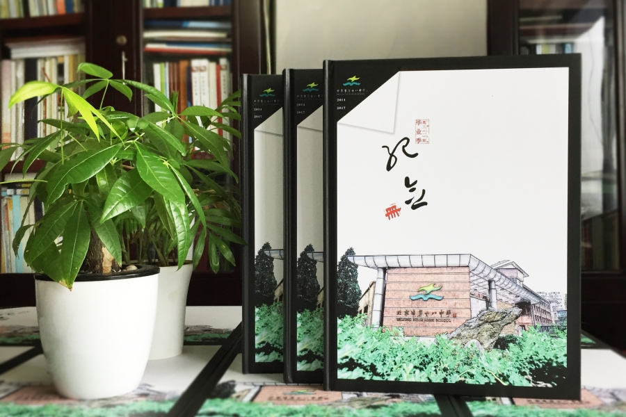 即将毕业季的我们 来一次毕业纪念册制作是对别离校园生活的致敬！